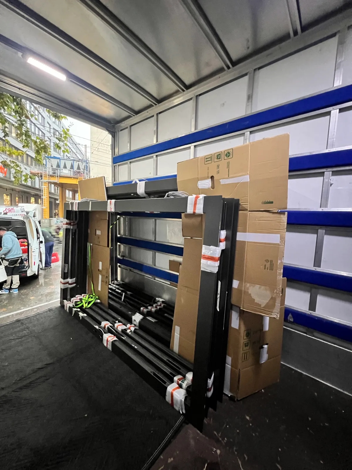 Chargement protégé dans le camion