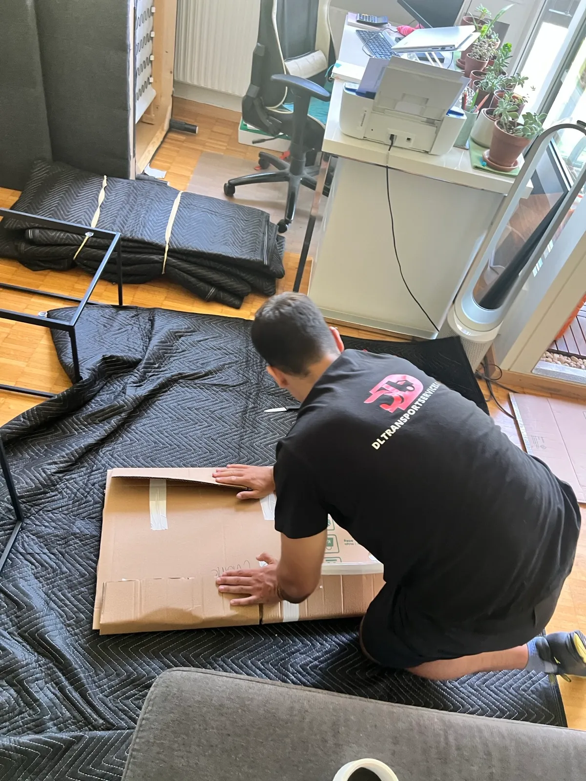 Démontage d’un meuble avec protection