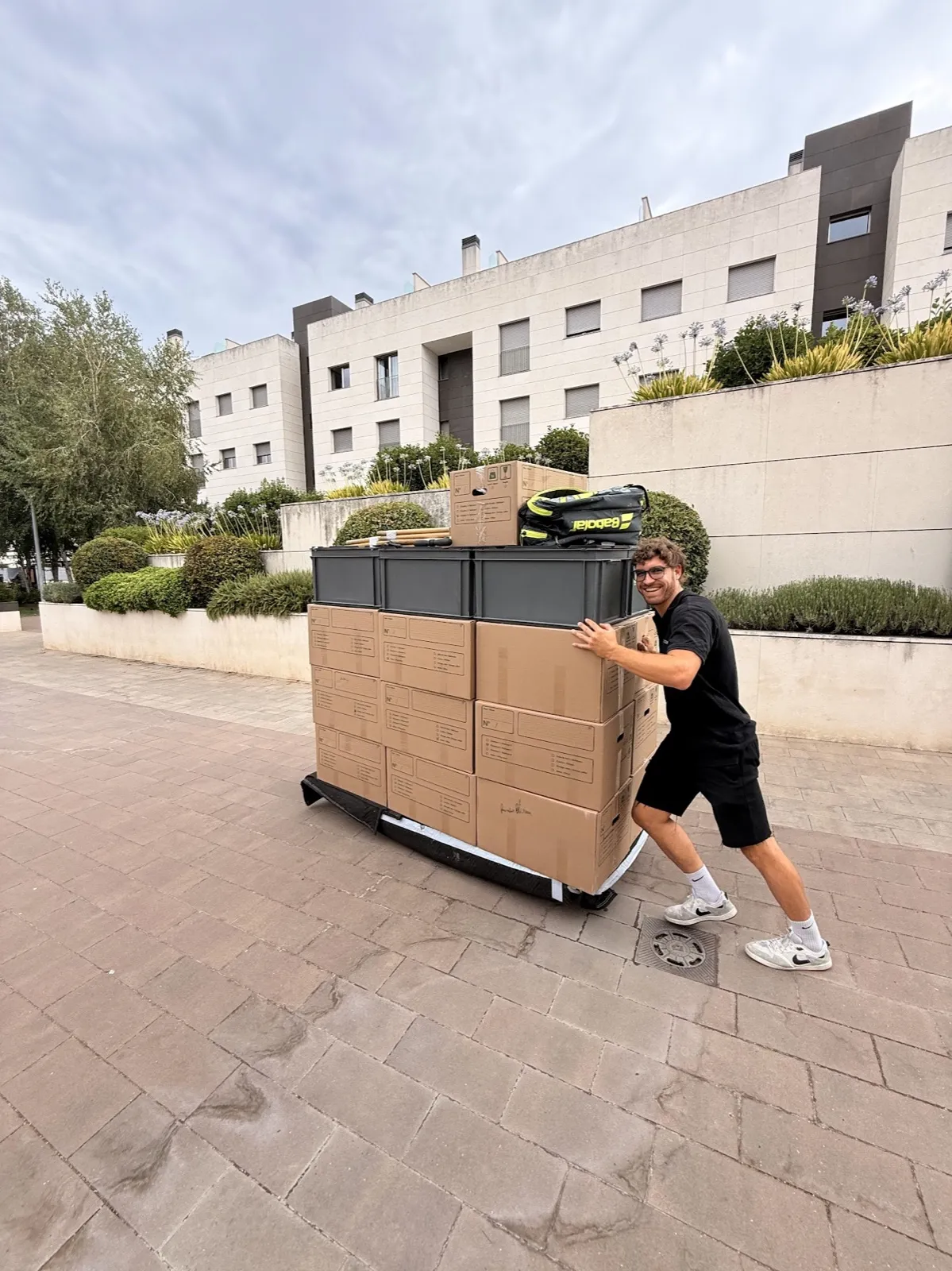 Manutention sur chariot à l’extérieur