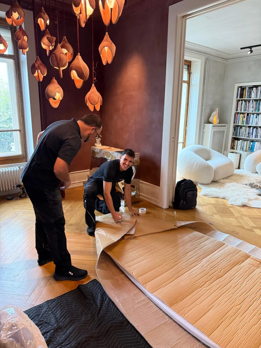 Préparation d’une protection sur mesure dans un salon